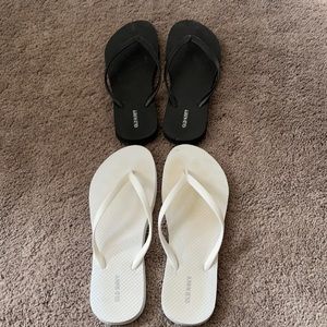 Old navy flip flops